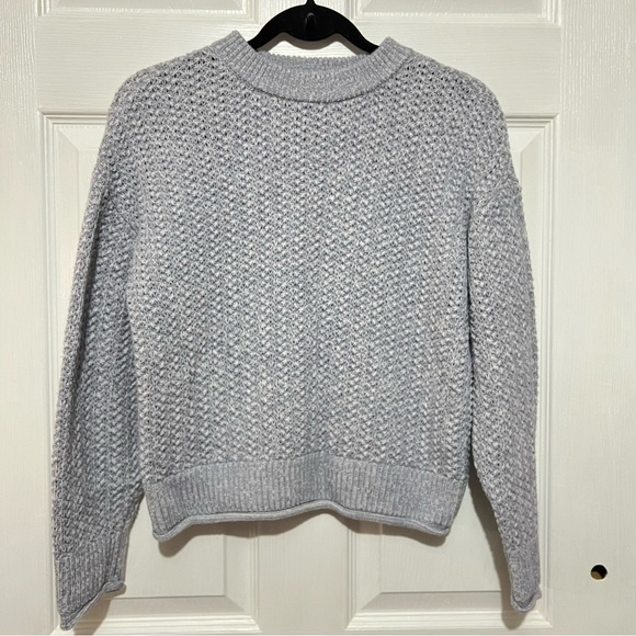 💗 Universal Thread - Women’s Knitted Sweater - Picture 4 of 10